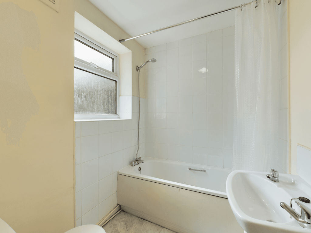 BATHROOM ONE