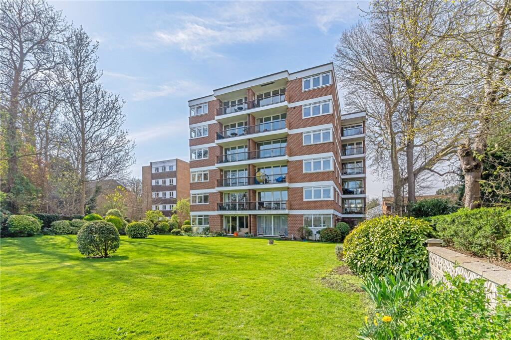 Riverside Court, River Reach, Teddington, TW11