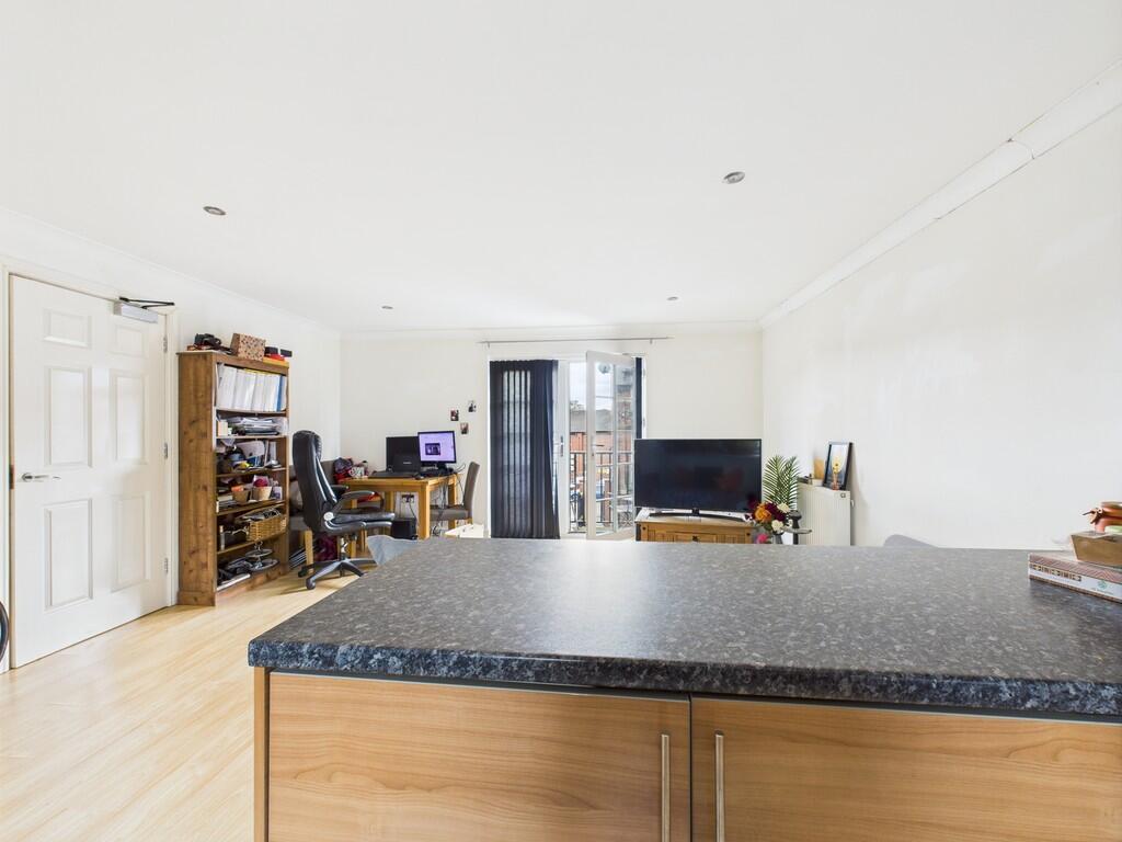 CAM01835G0-PR0267...