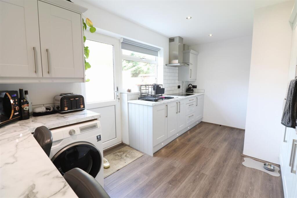 Kitchen / Dining Room