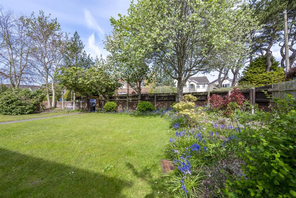 Communal Gardens and Parking