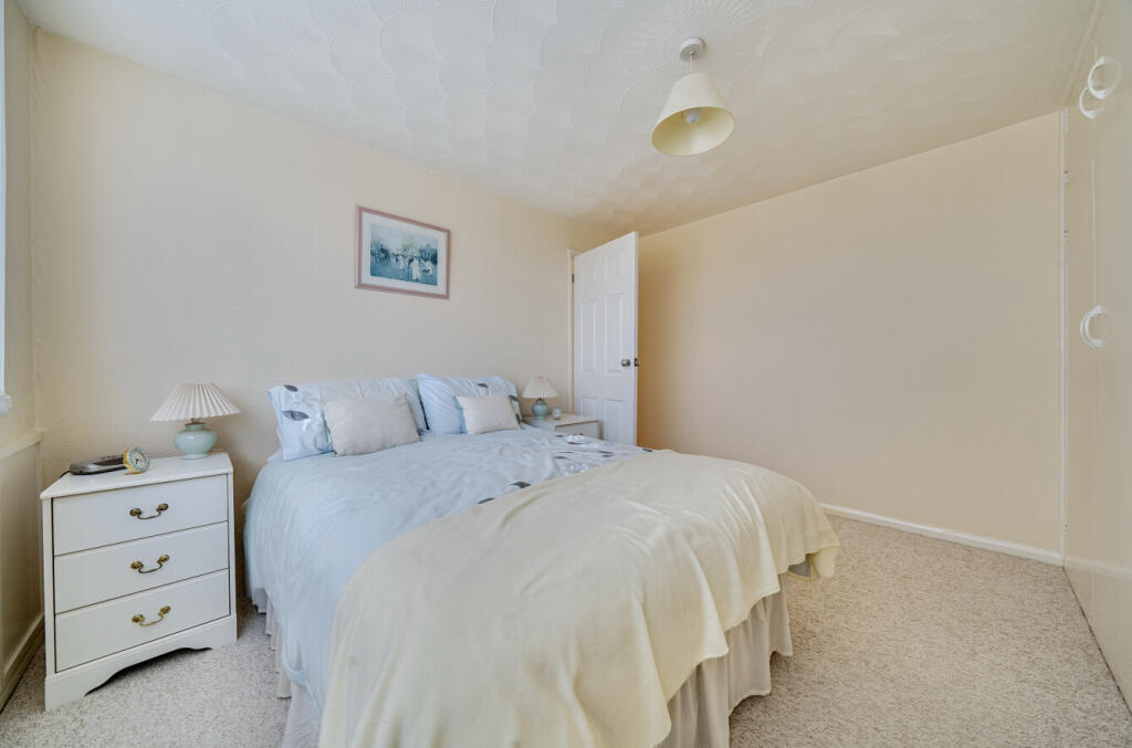 1360764-16-68dcf4...