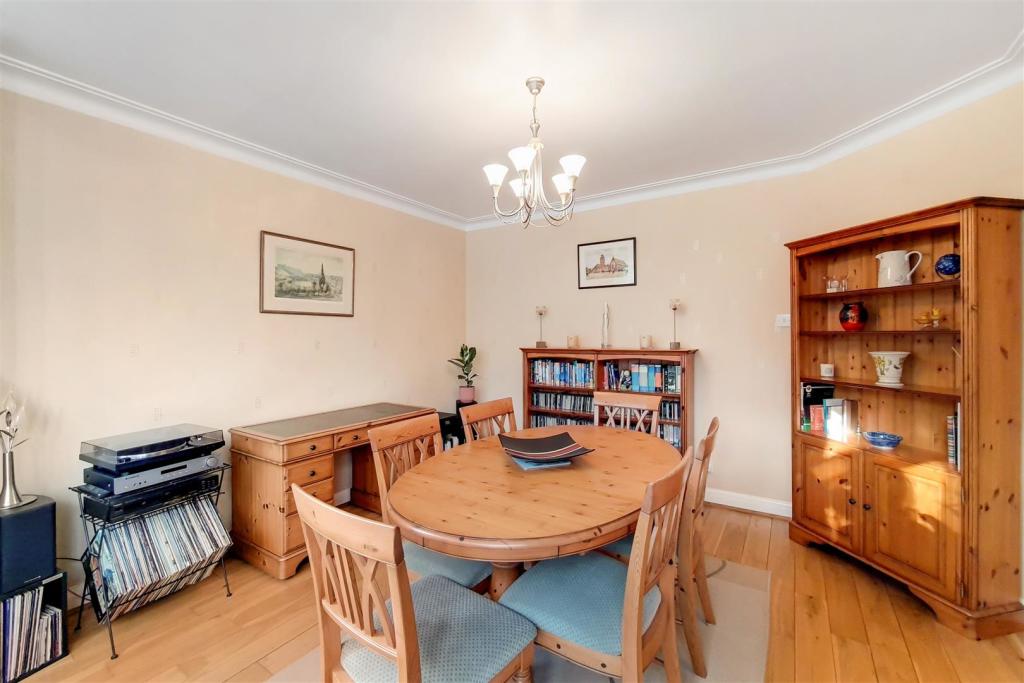 3_Dining Room-0.jpg