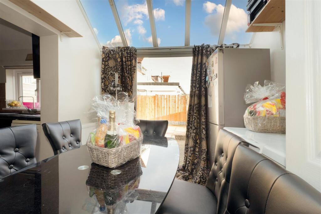 Dartford 112 Maiden Lane DA1 4LX 4.jpg