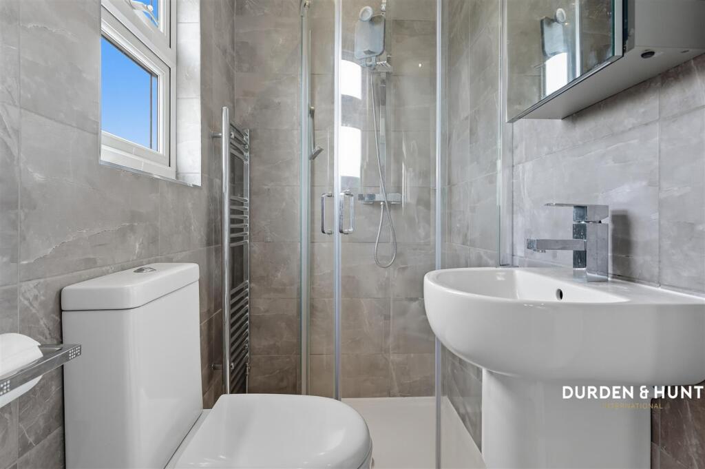 Northumberland Avenue