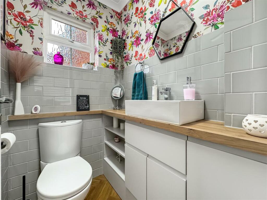 Ground Floor Wc