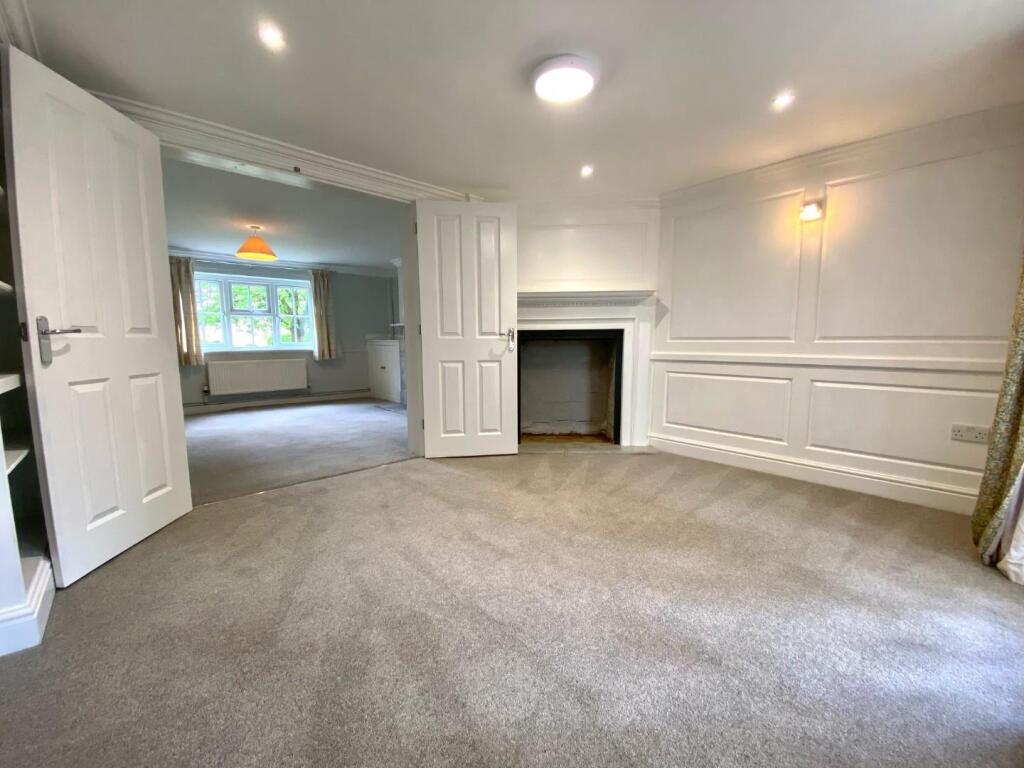 Reception room 3.jpg