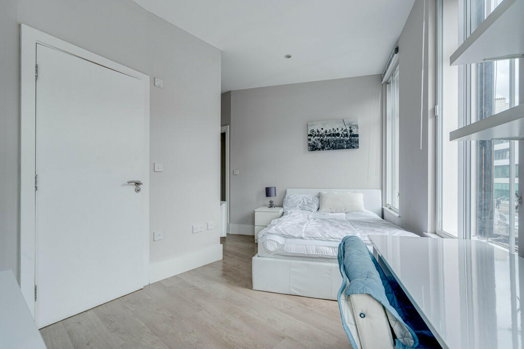 IMG_39961_14_larg...