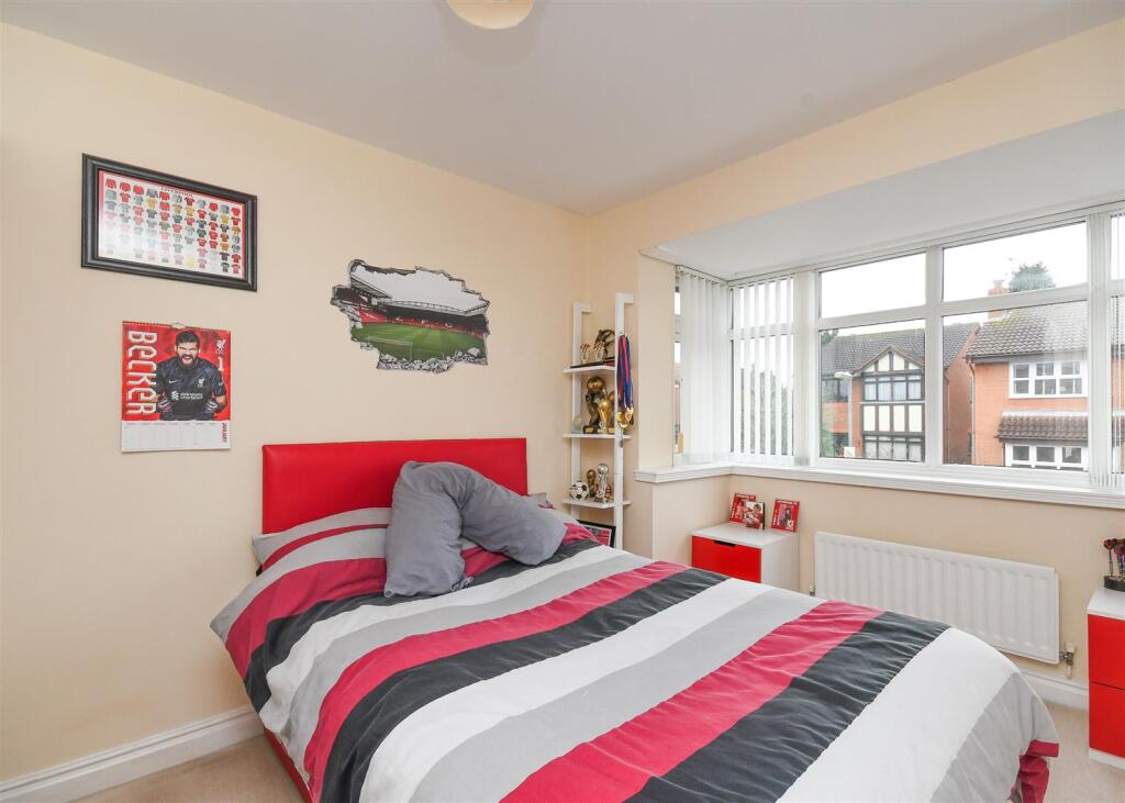 7 Griffiths Drive - Bedroom 2.jpg