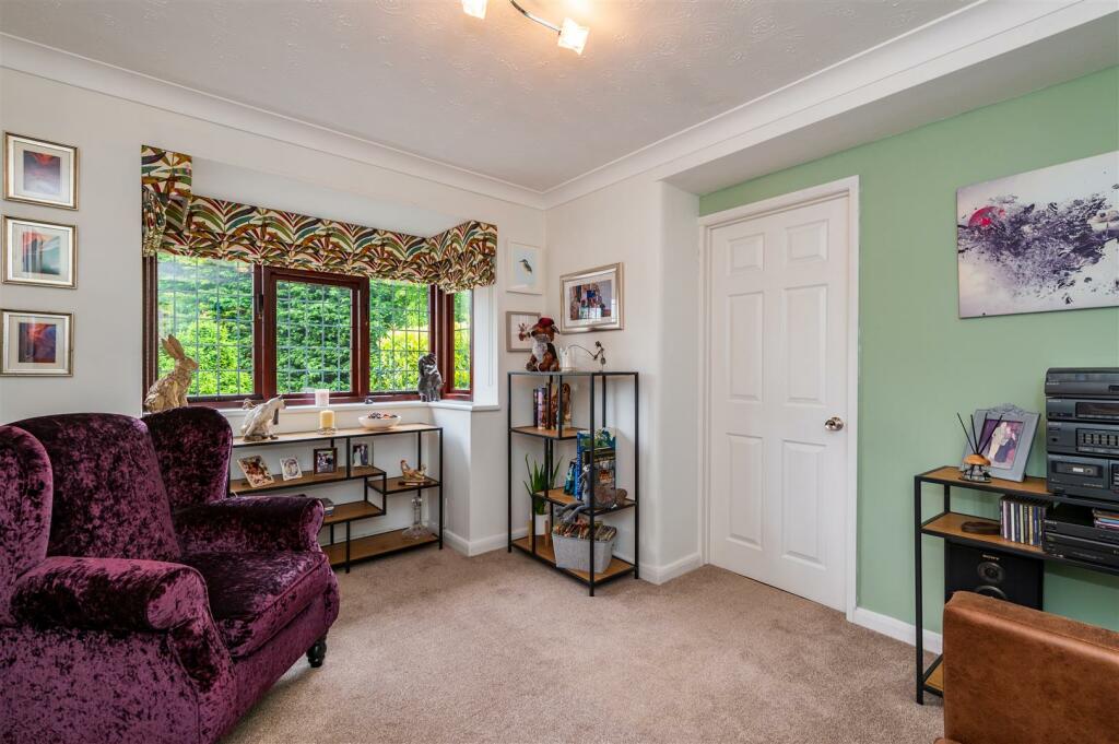 18 Kenilworth Drive internals-13.JPG