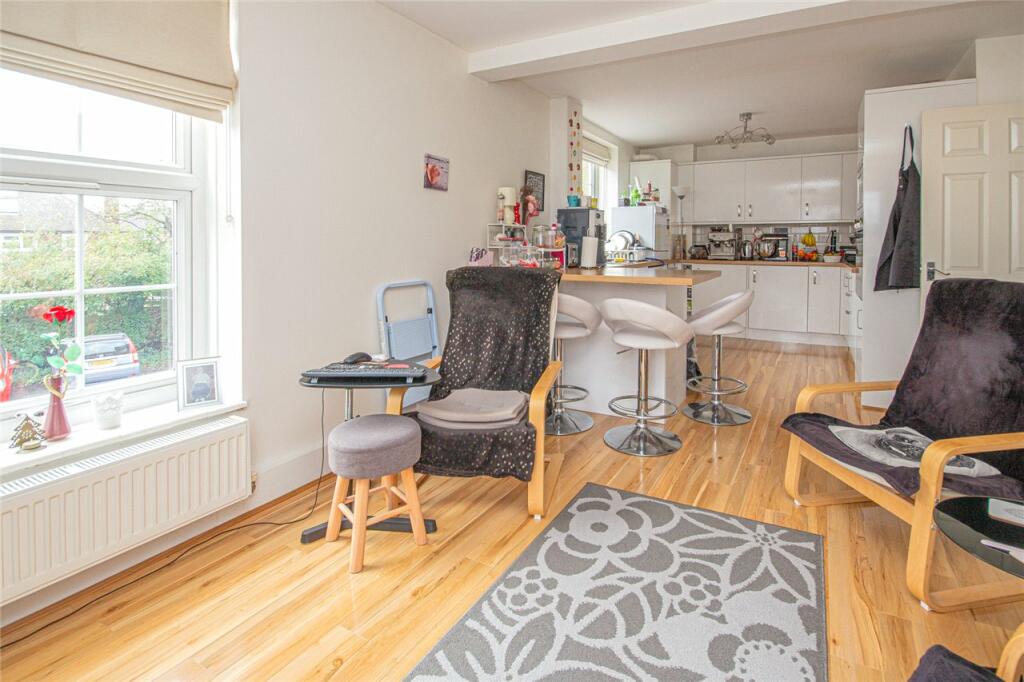 Living/Kitchen