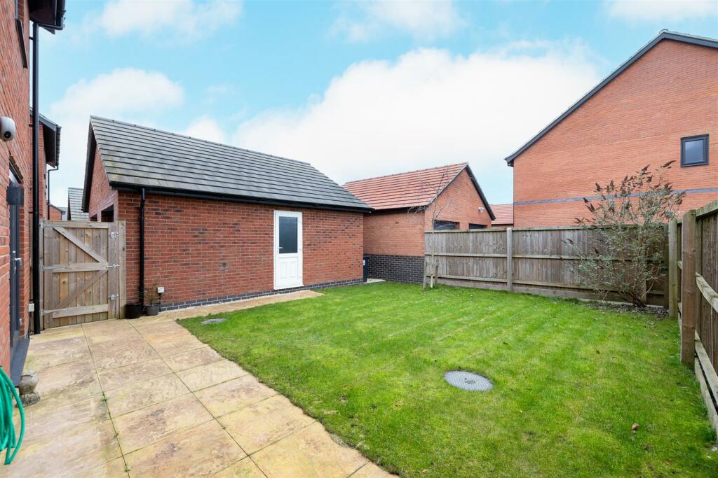 9 Dairy Lane, Ashby