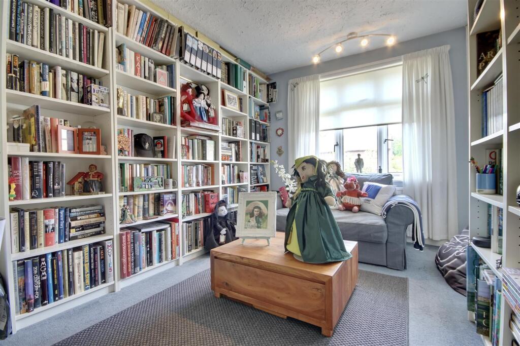 BEDROOM TWO
