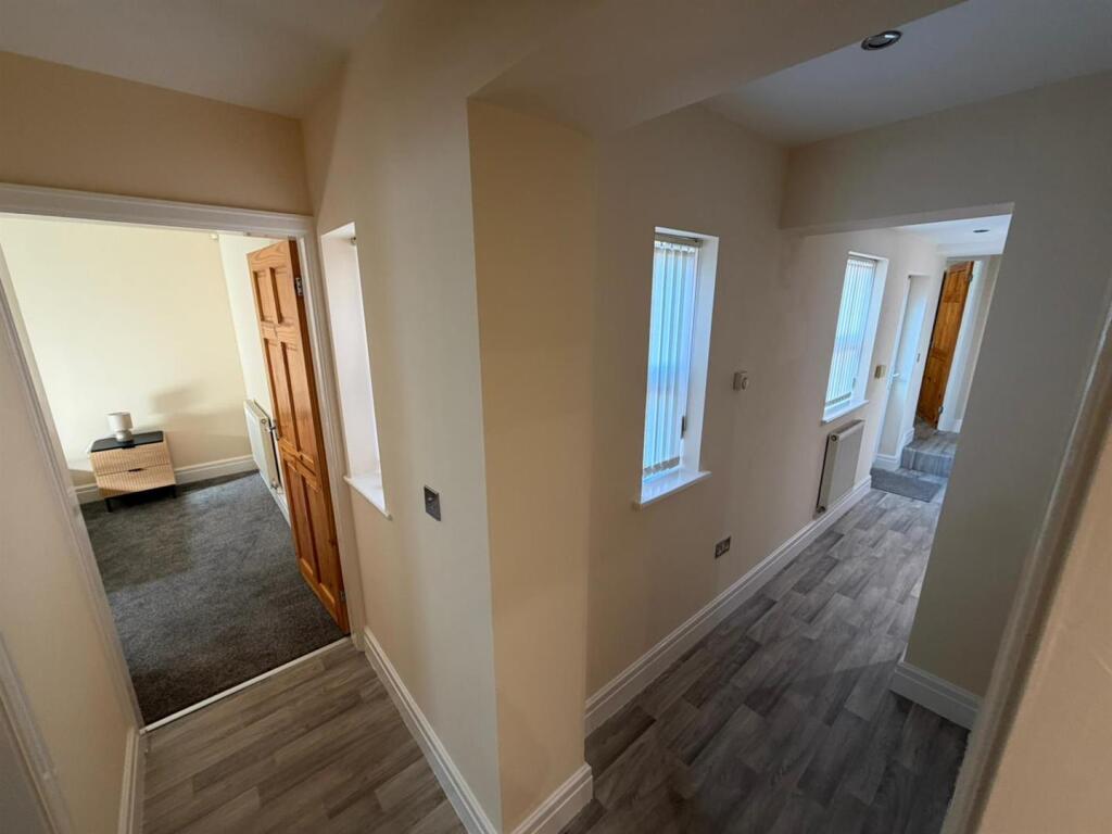 WhatsApp Image 2025-10-23 at 09.57.16_d9d73c63.jpg