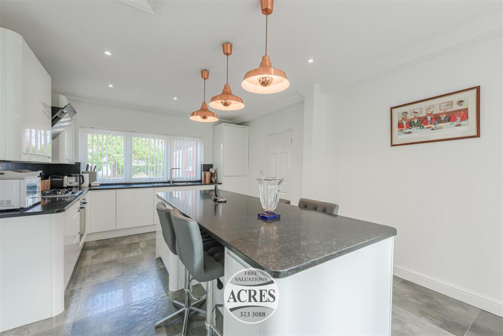 TheSpinney (10) (Large).jpg