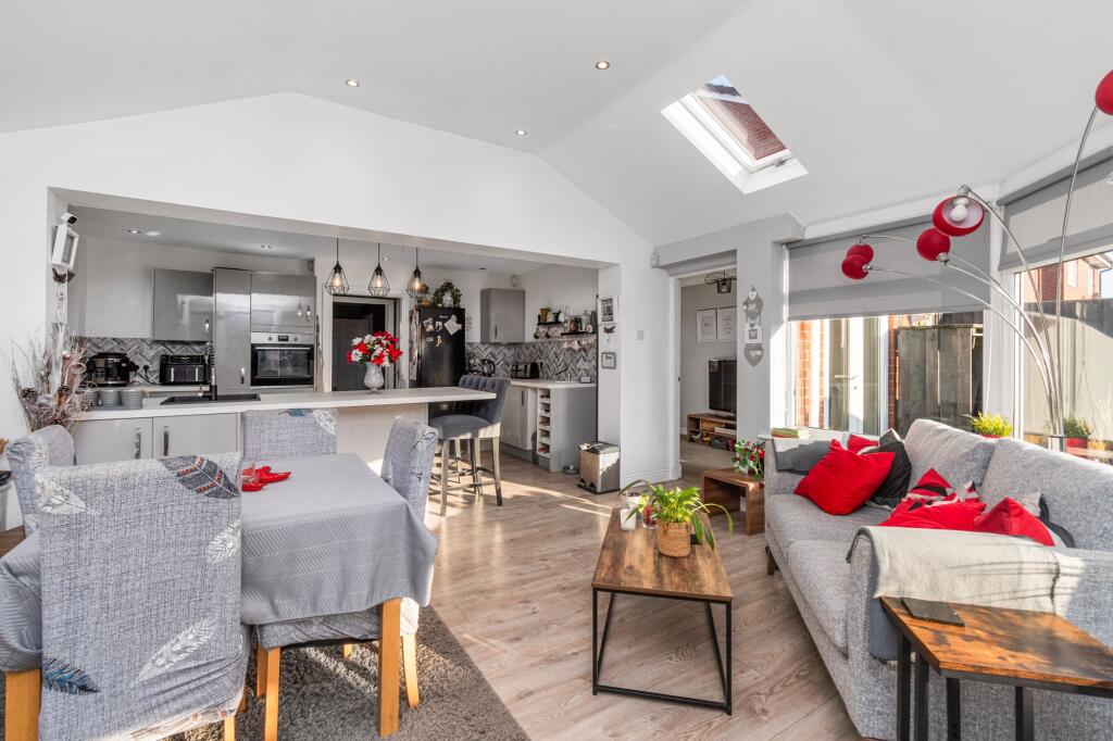 Reception Rooms &amp; Kitchen