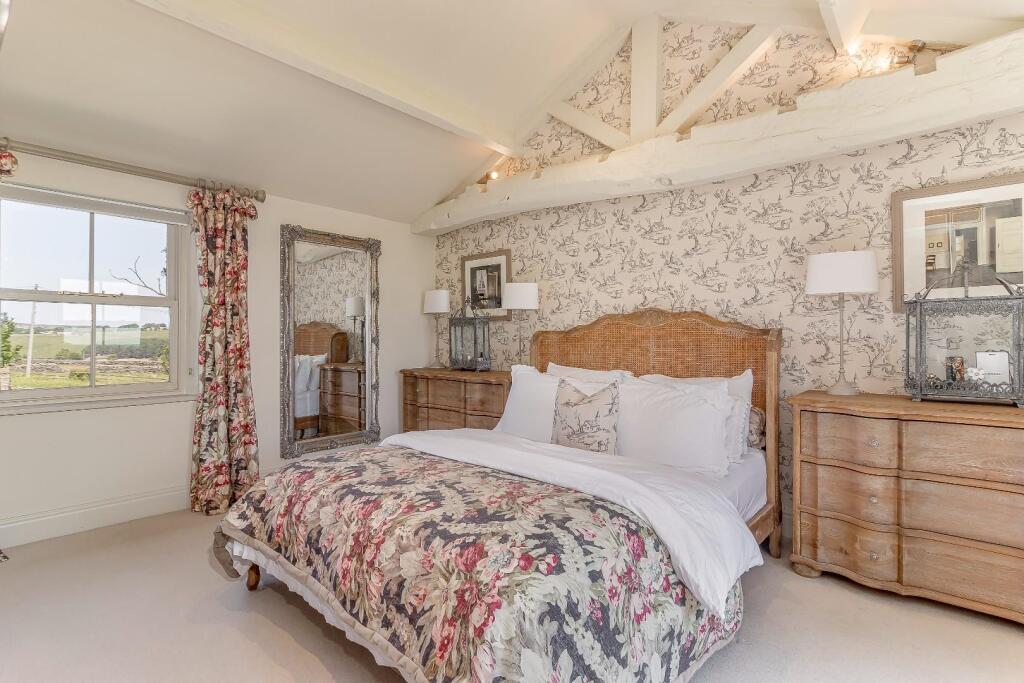 Master Bedroom - D.jpg