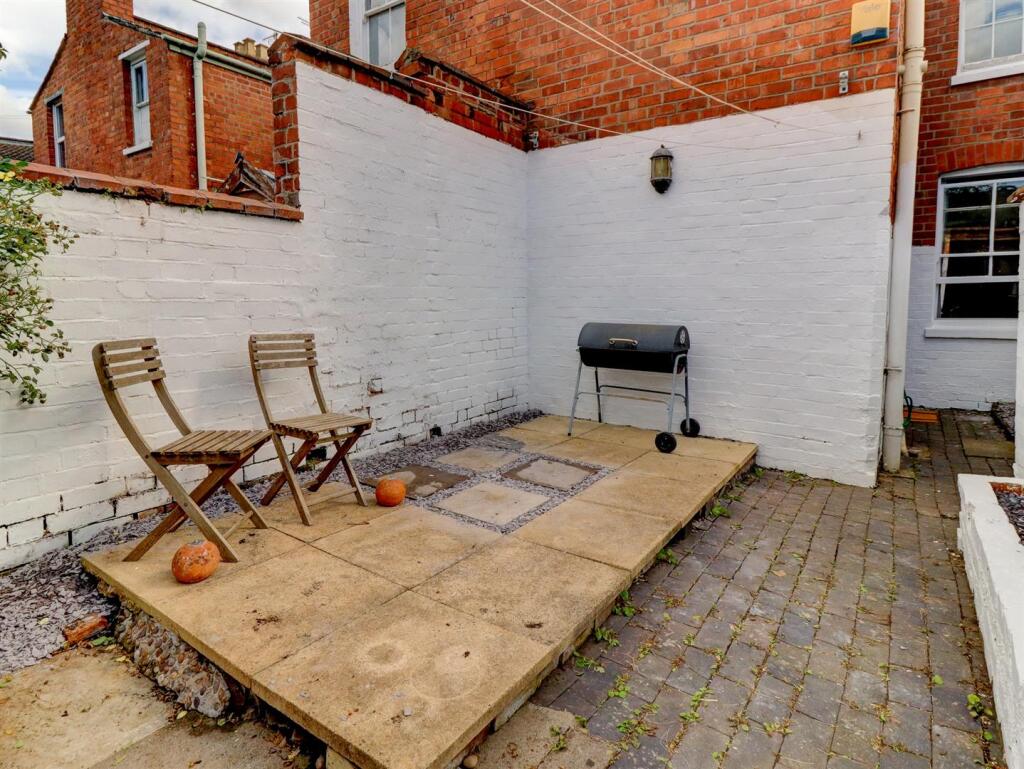 Courtyard Garden