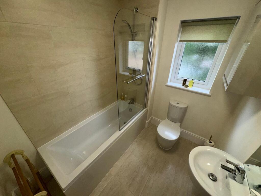 Main Bathroom