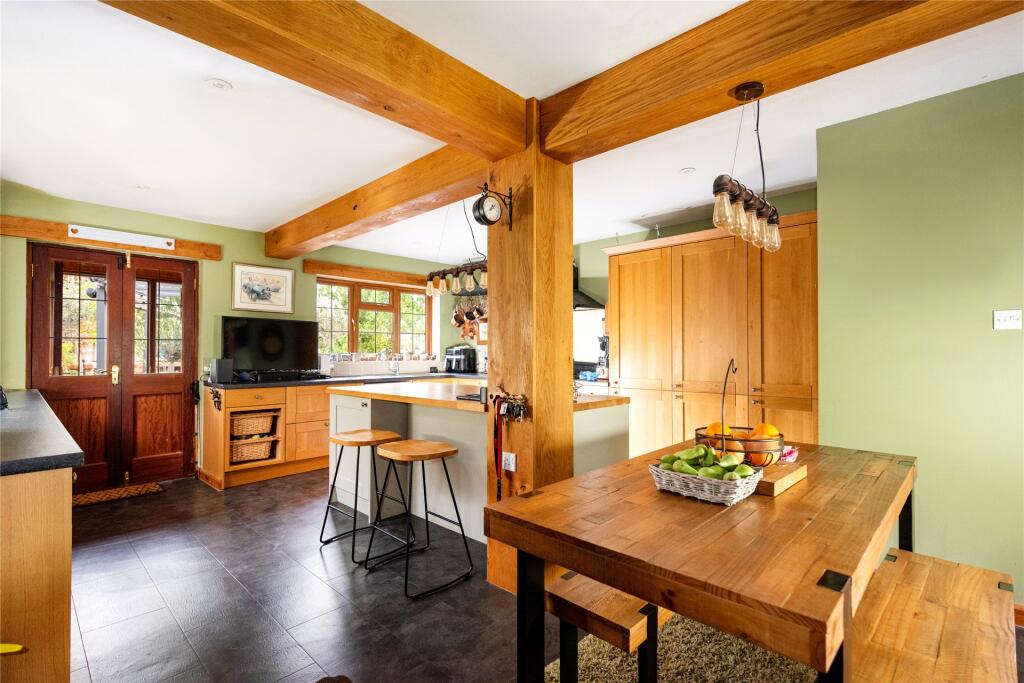 Kitchen/Breakfast