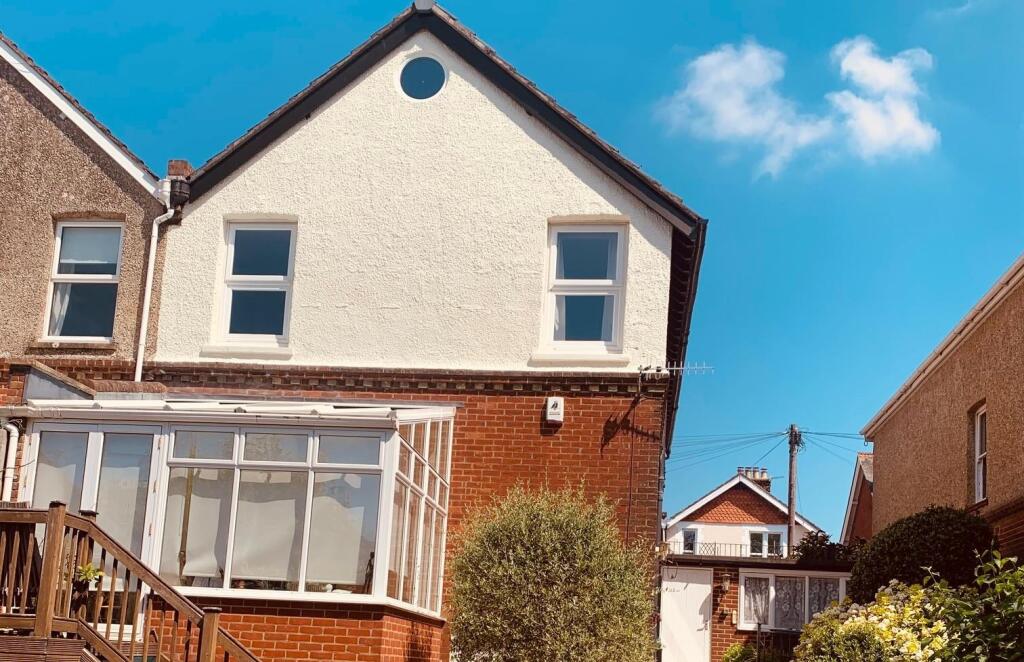 Exterior 12 Victoria Road.jpg