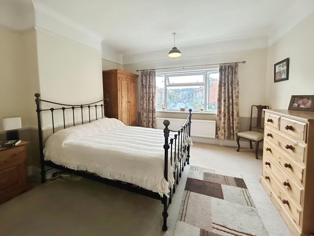 4b37bbad-WhatsApp...