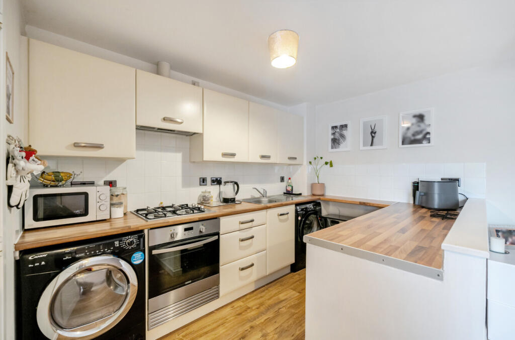 1369917-16-68f243...