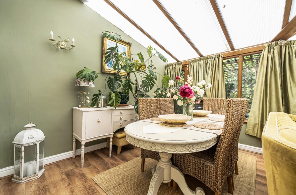 1287147-25-682481...