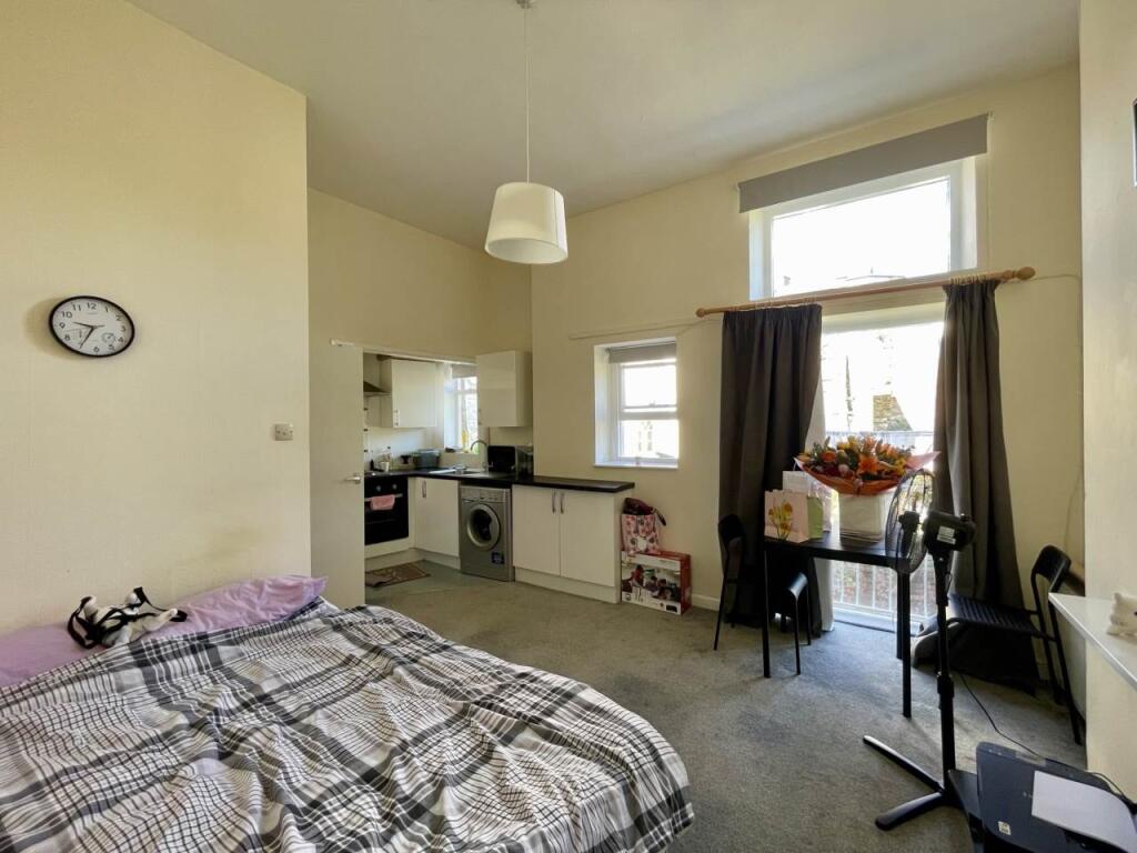 Lounge Kitchen Bedro