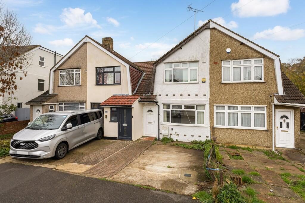 56 Langley Crescent, Harlington, Hayes, UB3 5HN