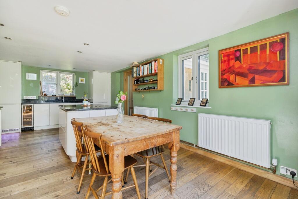 Kitchen/Breakfast