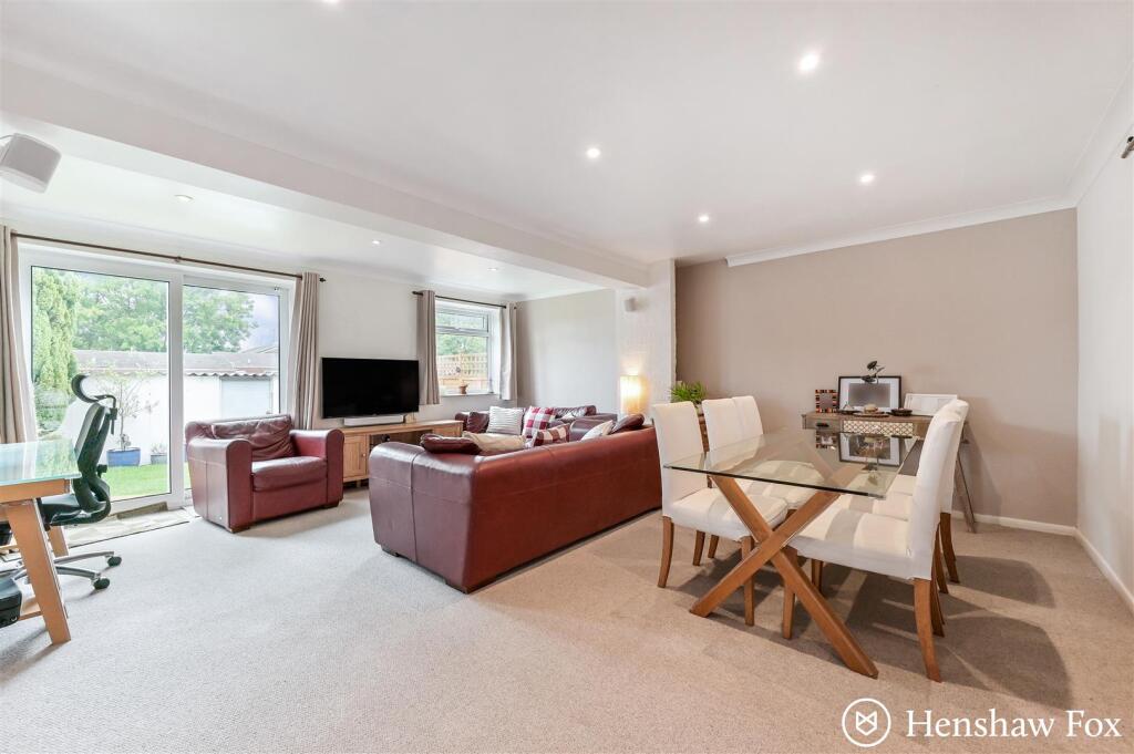 Ph22_6002942 - Copy.jpg