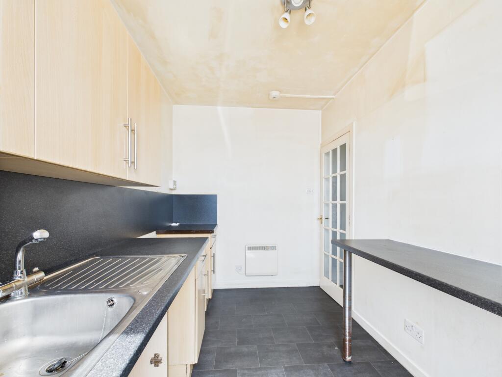 CAM03185G0-PR0110-STILL002