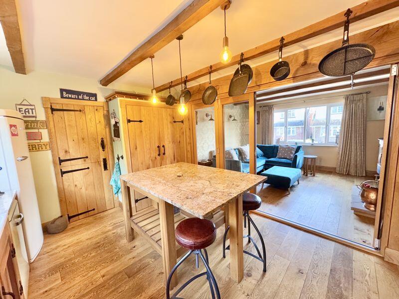 Kitchen dining room