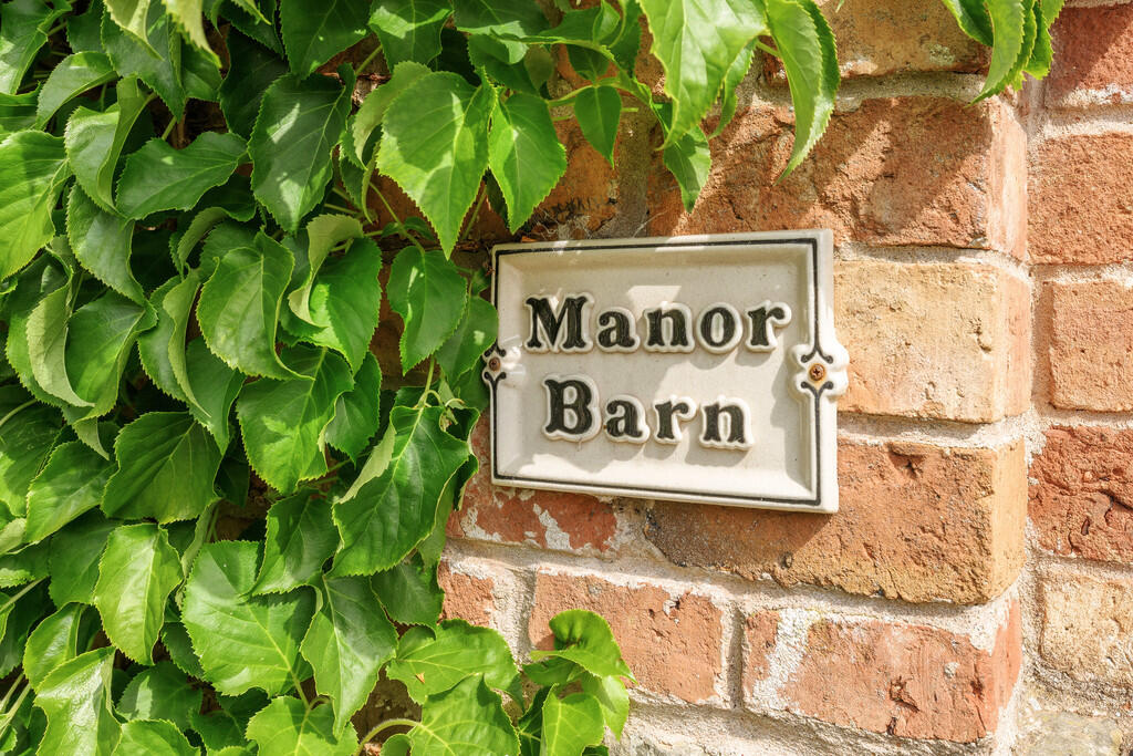 Manor Barn