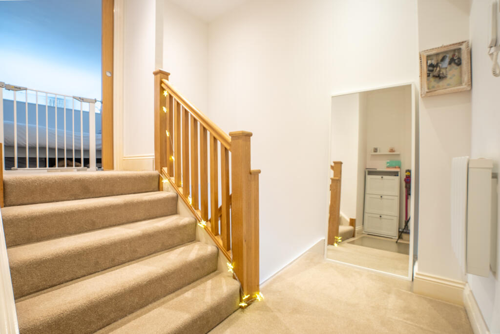 flat24oldschoolhouse6