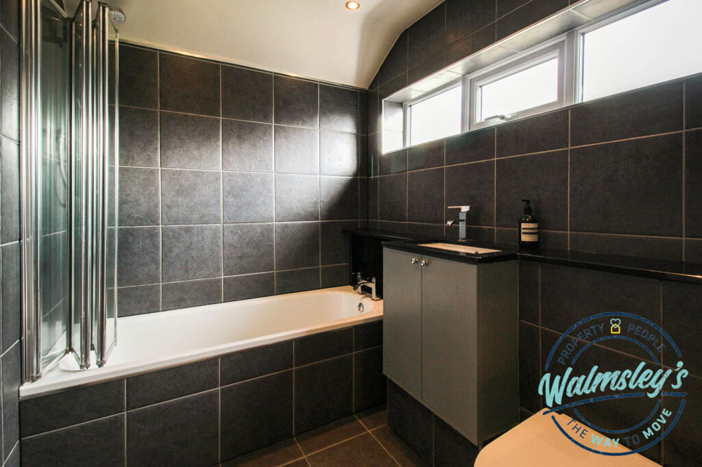 Modern bathroom with underfloor heating &amp; towel ra