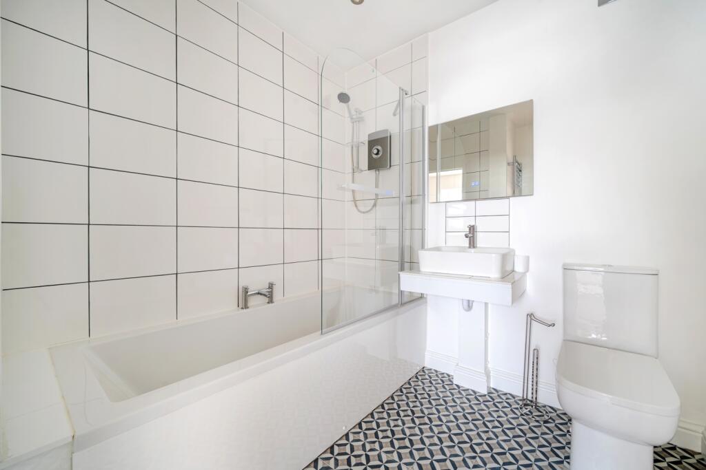 1302426-16-6839cba3ca040