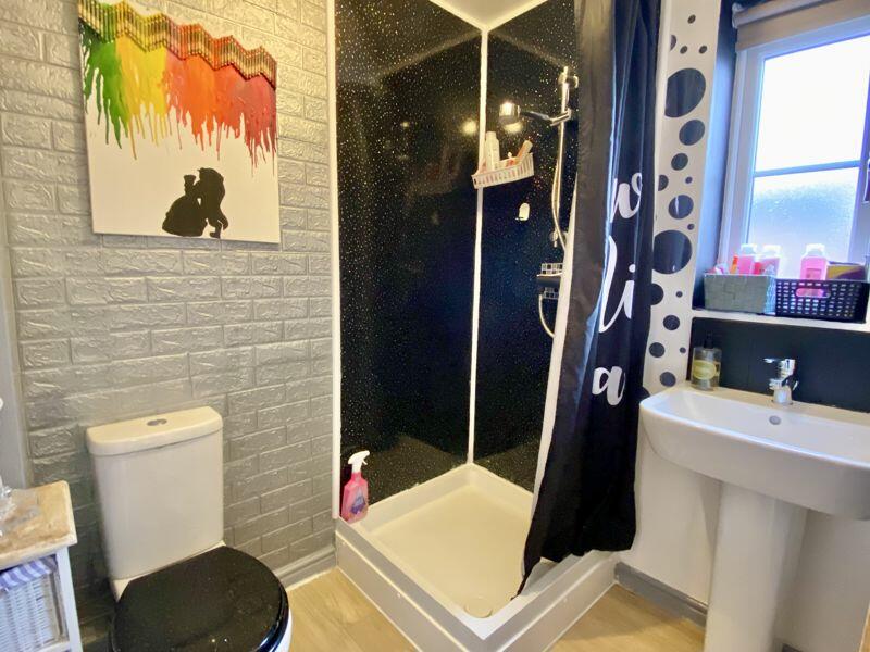 Master En-suite