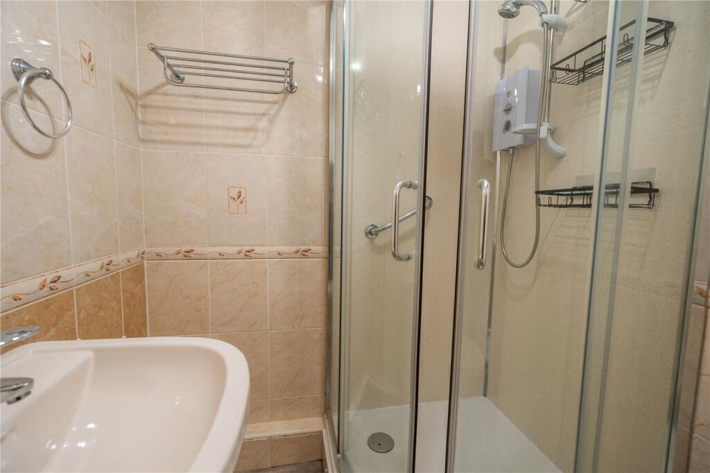 Shower Room (2)