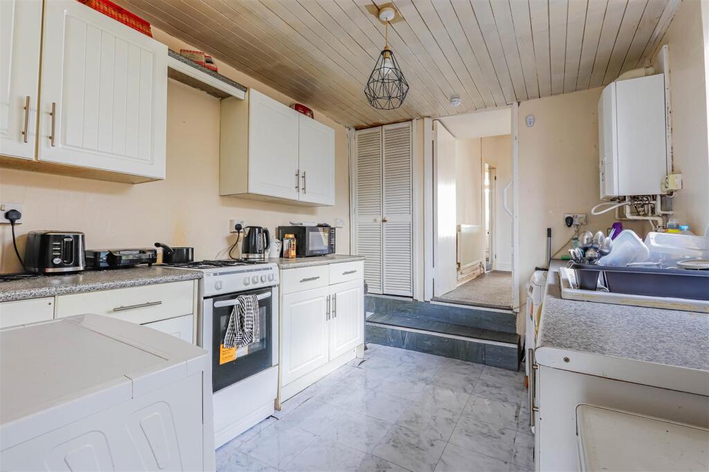 Chesterfield St_-5.jpg