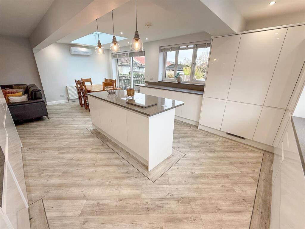 Open Plan Kitchen Diner