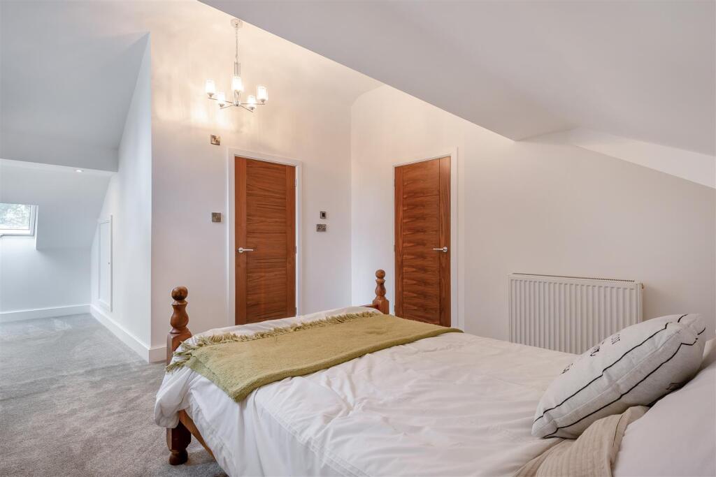8647547-interior10.jpg