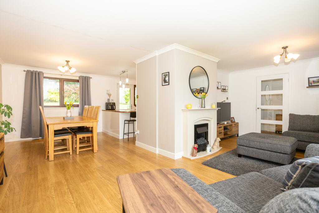 Living Room/Dining Room