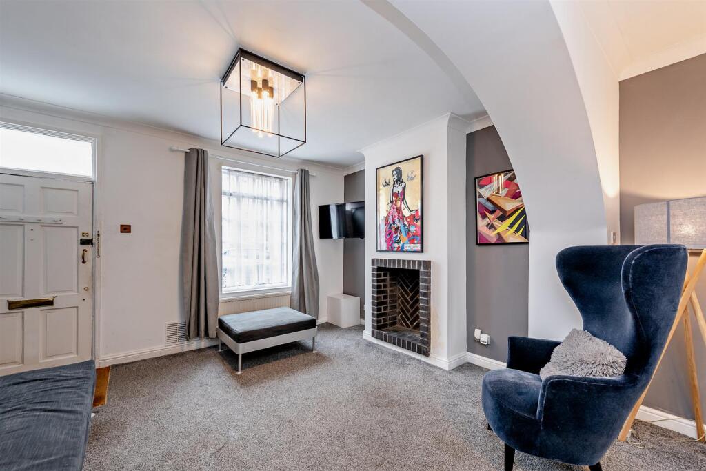 8652011-interior12-V2-800.jpg