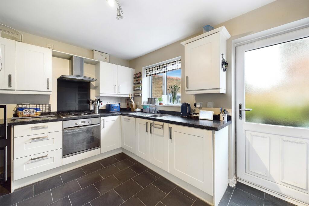 CAM03162G0-PR0209-STILL006