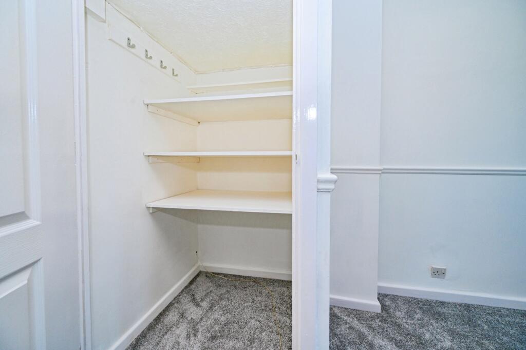 Storage Space In La