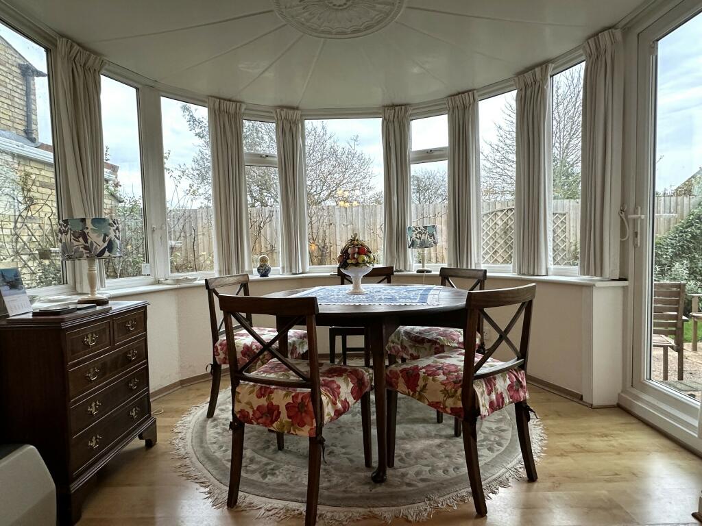 Dining room.JPG