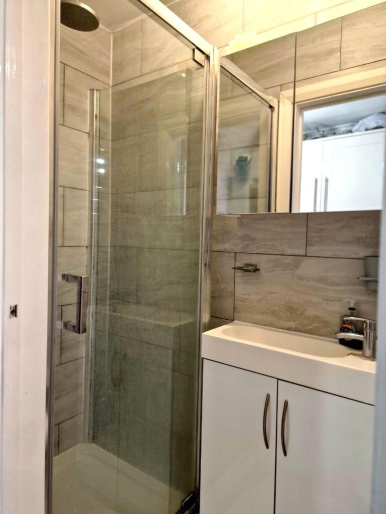 shower long