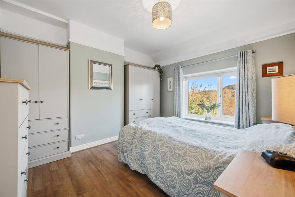 Saxton Mee 3 Undercliffe 0013.jpg